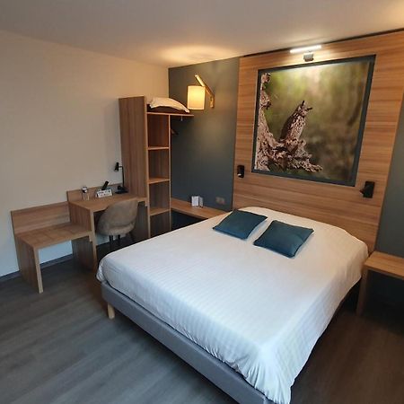 Logis Hotel - Les Pasteliers ลาวัวร์ ภายนอก รูปภาพ