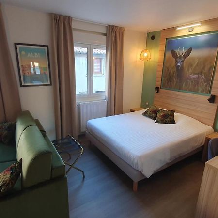 Logis Hotel - Les Pasteliers ลาวัวร์ ภายนอก รูปภาพ