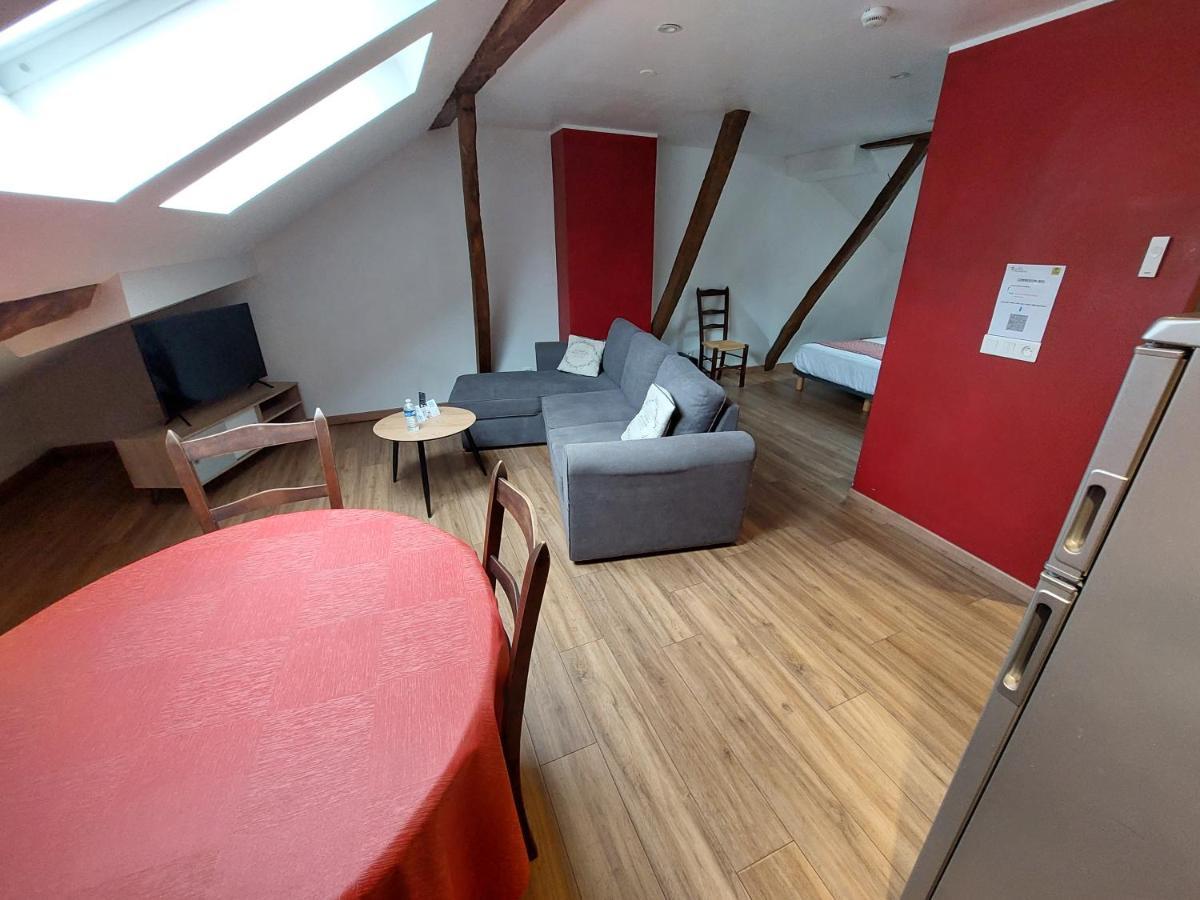 Logis Hotel - Les Pasteliers ลาวัวร์ ภายนอก รูปภาพ