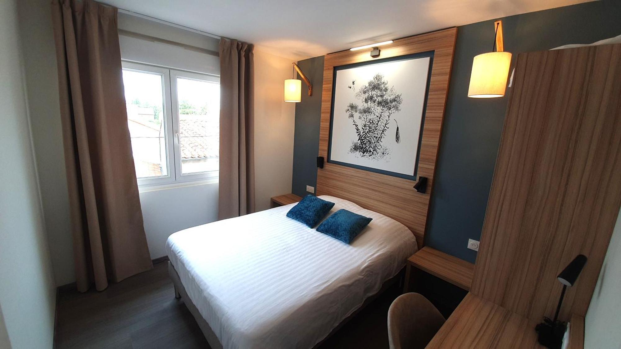Logis Hotel - Les Pasteliers ลาวัวร์ ภายนอก รูปภาพ
