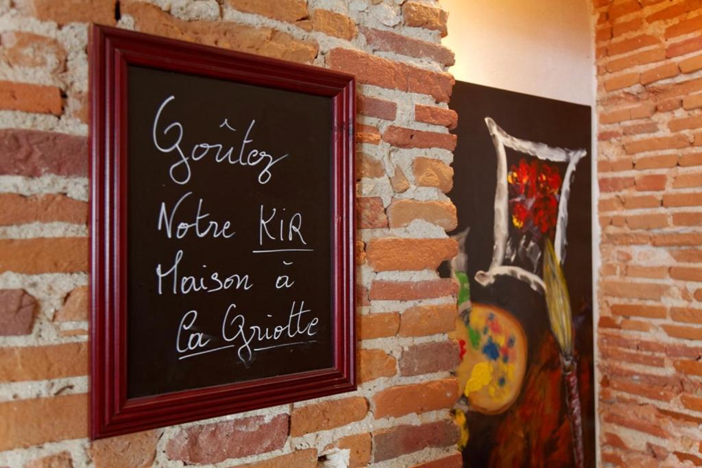 Logis Hotel - Les Pasteliers ลาวัวร์ ภายนอก รูปภาพ
