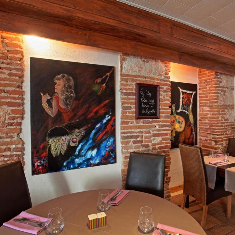 Logis Hotel - Les Pasteliers ลาวัวร์ ภายนอก รูปภาพ